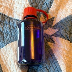 NEW Nalgene 16oz narrow mouth (violet)